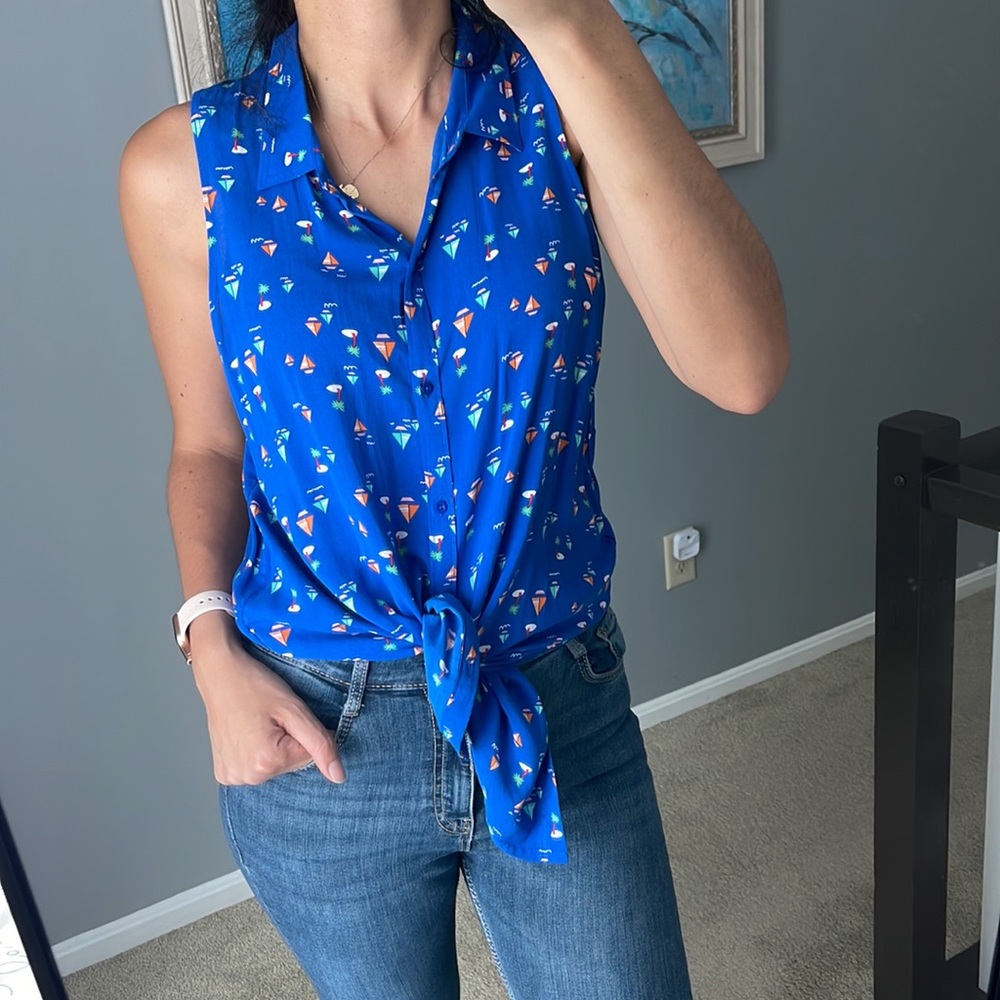 NWOT top by holister in bright blue